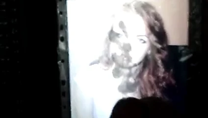 Natalia Serebrenikova'ya boşalıyor