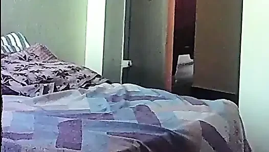 Cheating Desi Aunty in Pink Saree Fucking with Her Neighbour Stepfather