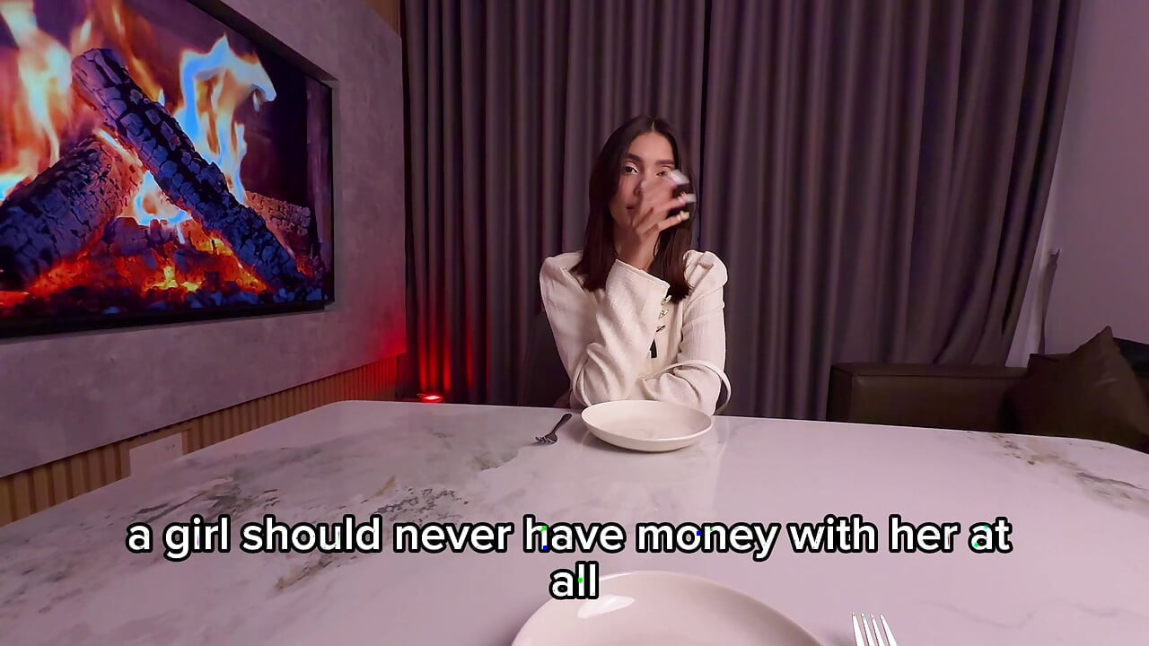 Sexy Girl Came on a Date, but She Had No Money