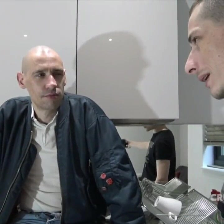 Jess Royan futută fără prezervativ de un stăpân de piele