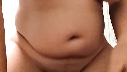 Terima kasih untuk Hadiah Tahun Baru. Memek sempit adik tiriku dientot posisi cowgirl sampai dicrot di dalam