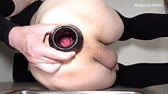 Insert the tunnel plug into sissy anal (3)