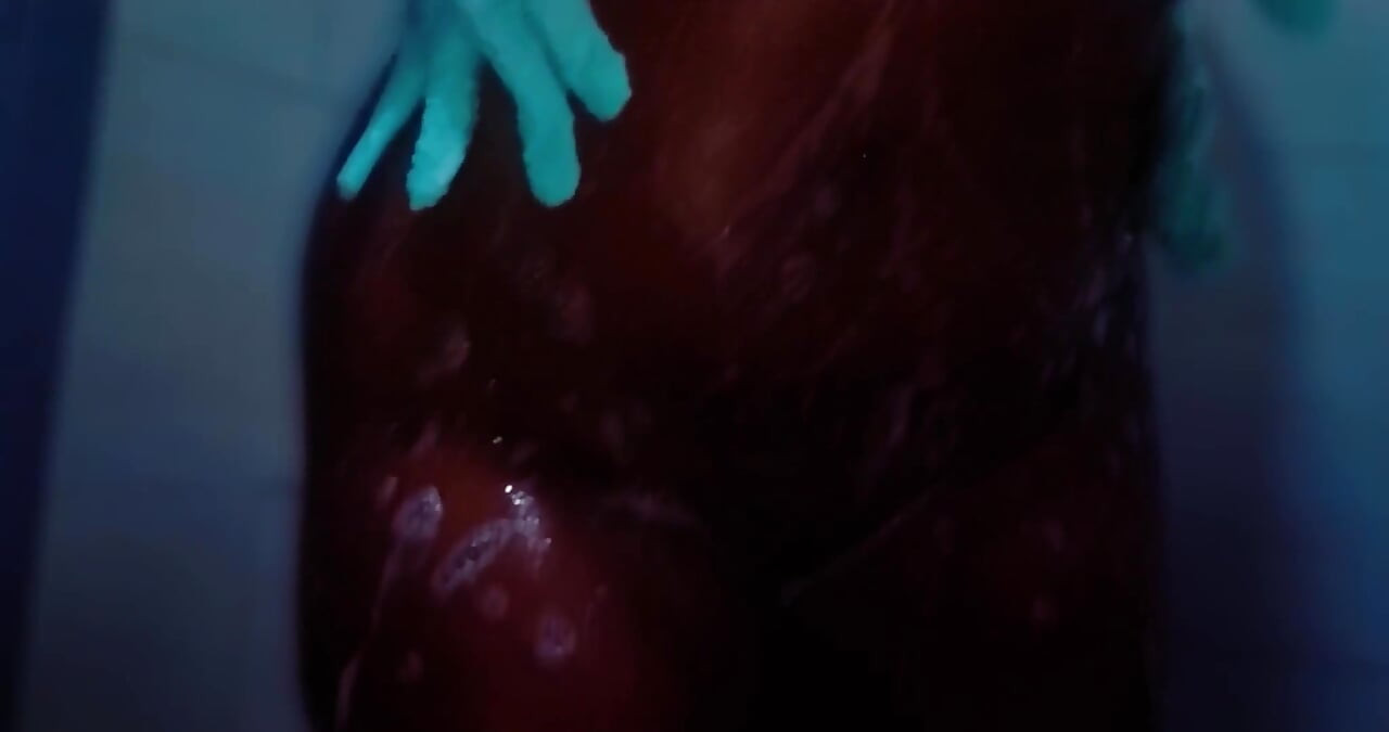Lil Latina Shower Show Slo-mo