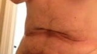 Artemus - seins d&#39;homme - sperme branlé sur les tétons