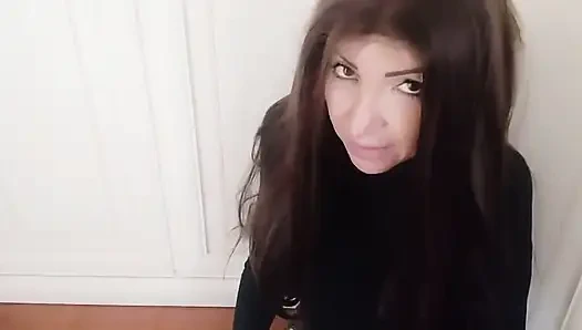Gorgeous Italian Confesses Her Sins and the Parish Priest