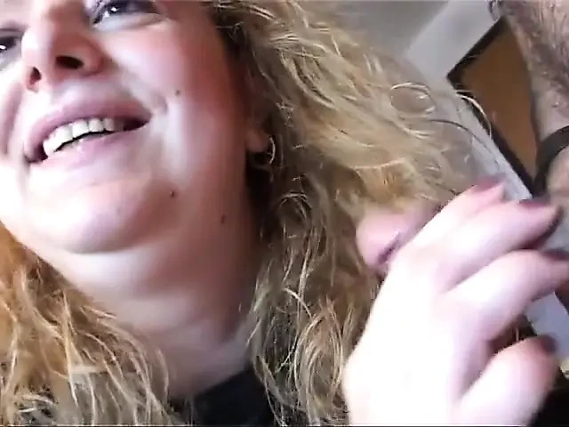 Ugly amateur woman blows a few dicks