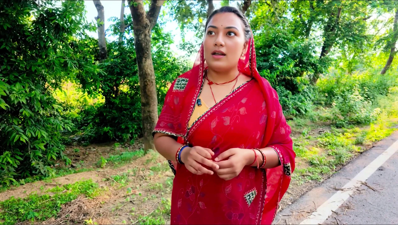 Dost ki unsatisfied bibi fucked by me bhabi jungle me akeli lift deke sex done hot Hindi viral video