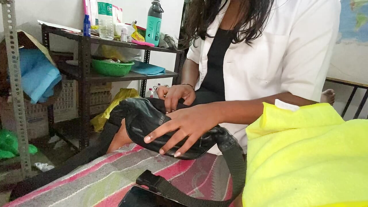 Big Ass Nurse Lets Her Patient Cum in Her Ass When the Doctor Leaves- Pinki Didi