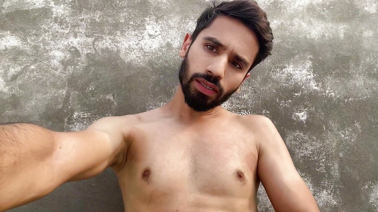 Pakistani porn feet licking on roof top women’s contact me for fucking service 03013904015 my whats app