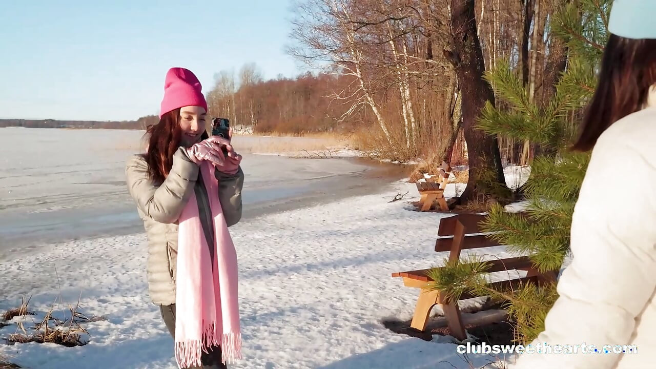 Cold Crispy Day! Just Perfect for Selfies and Eating pussy at ClubSweethearts