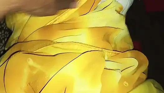 Desi sexy sister-in-law ko main apni motte land se bhabhi ki fat aur gori pussy dekh dekh kar chodai kar daali