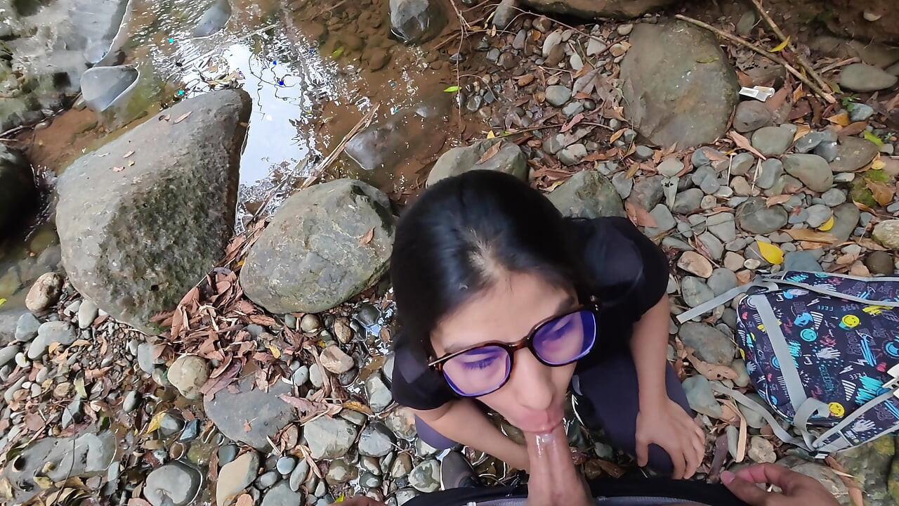 PART ONE fucking in the river.. SEX IN PUBLIC a madness lets her face be filled with cum