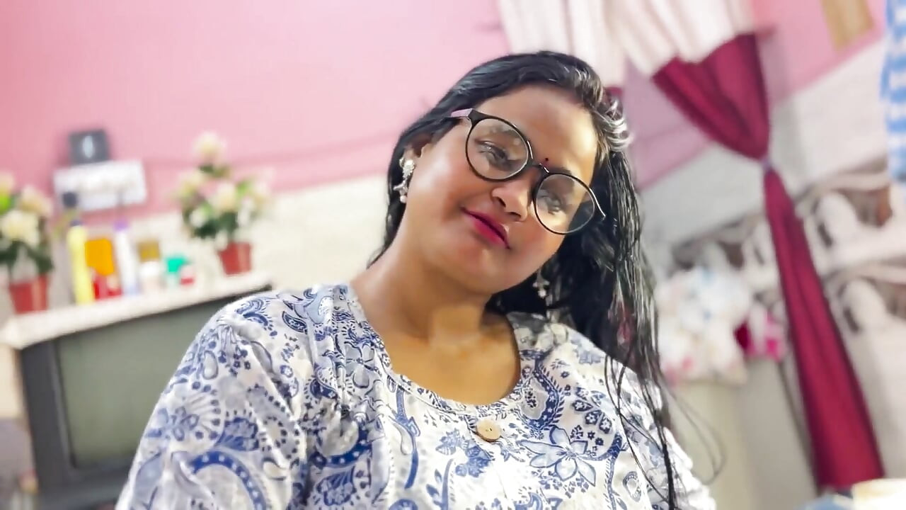 Desi Ấn Độ chị kế phun nước cực khoái làm tình video tiếng Hin-di
