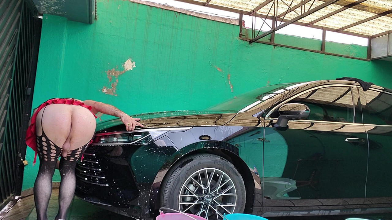 little whore washing the car