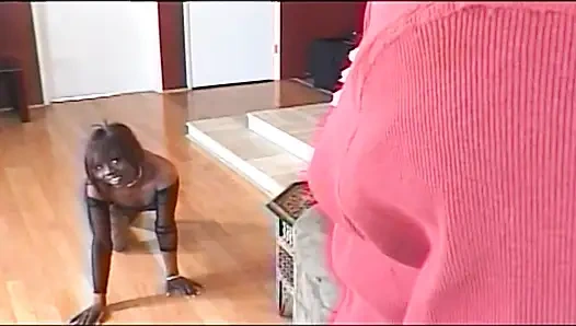 File çoraplı siyah kaltak büyük siyah yarak için yalvarıyor