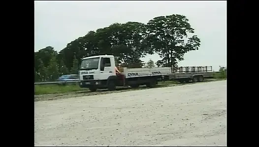 Fantastische MILF von trucker gefickt in Wer kommt auf ihre kleinen titten