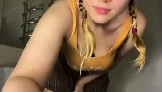 Jucielussie hard masturbating in the bathroom