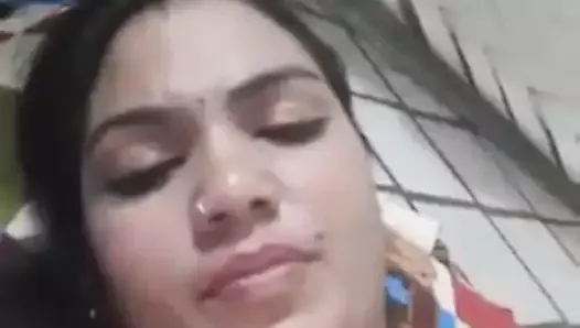 Desi pussy sucking