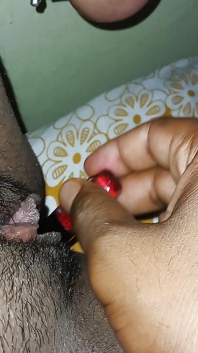 Kaam Wali Bai Aaz Raat