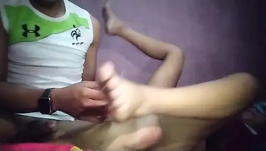 Beri aku pantat itu meminta susu