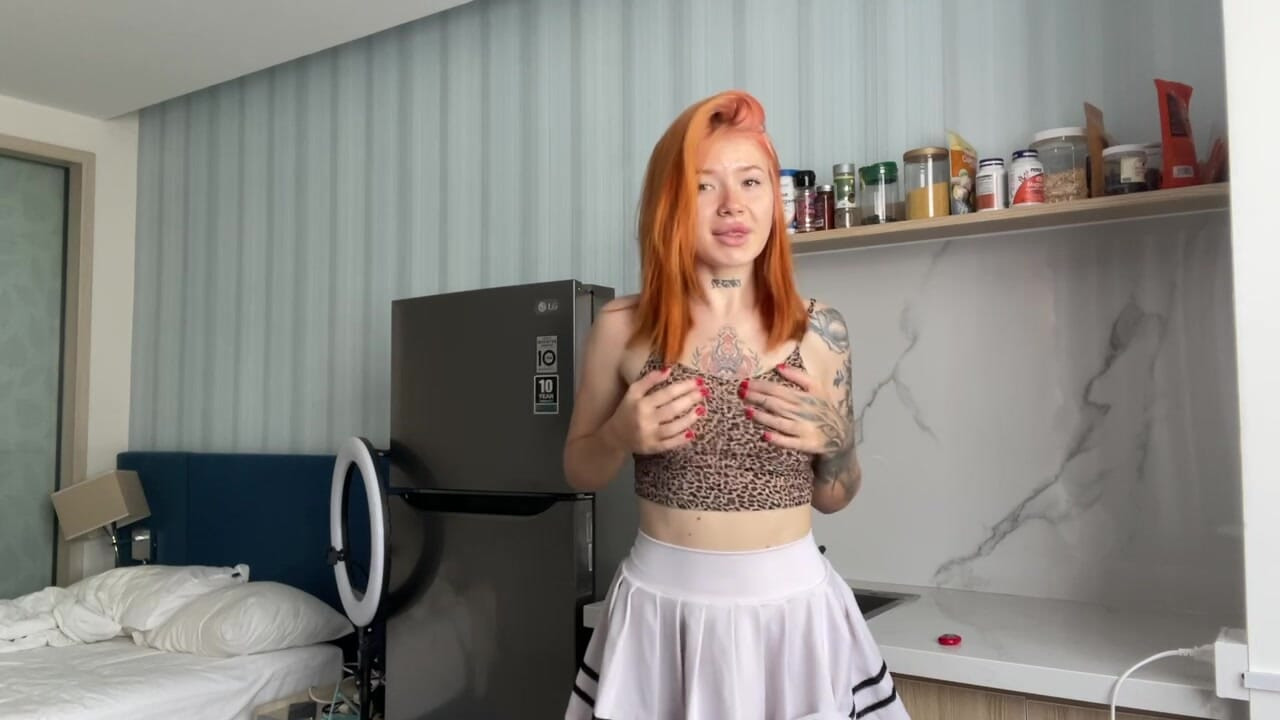 Jangan malu. Langgan OnlyFans saya.