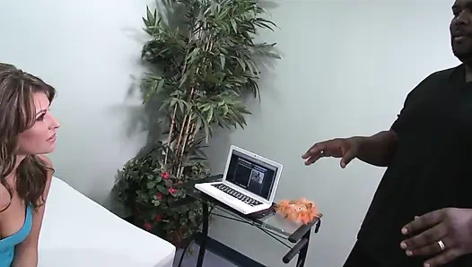 Трахаю милфу перед вебкой