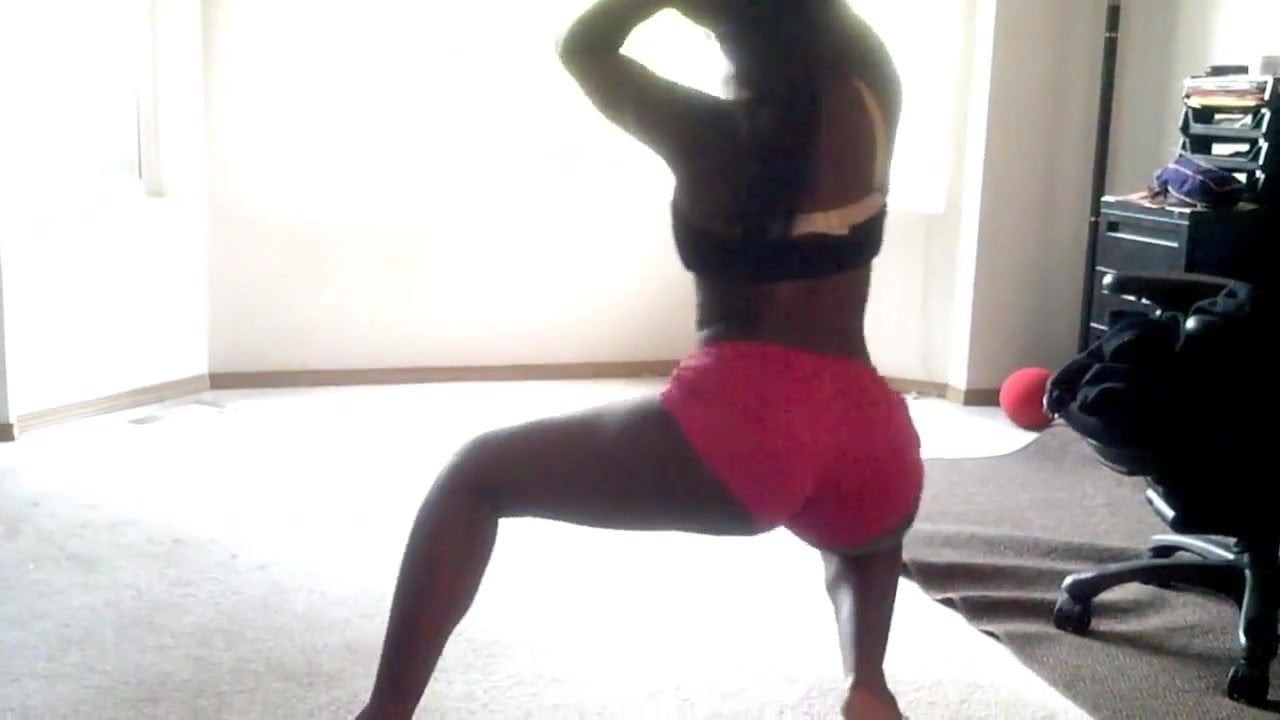 Kandi TWERK Like a Stripper