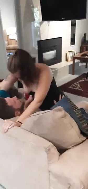 Cuckold Cleans Bull’s Cock