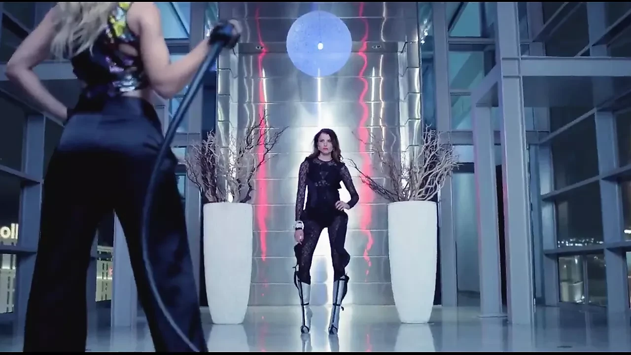 Britney Spears - Work Bitch (uncensored version)