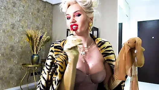 Seductress Vamp Game