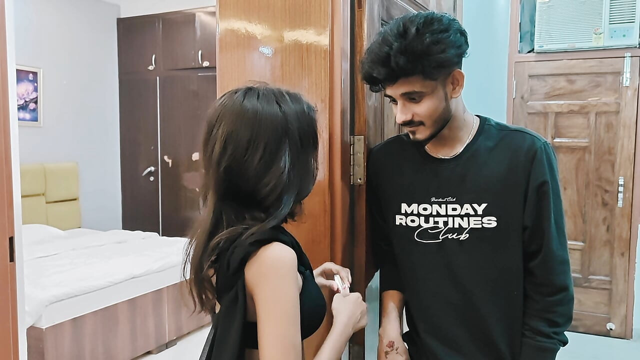 Desi Teacher and Student Hardcore in Class Room, Fuck har Pussy Indian video
