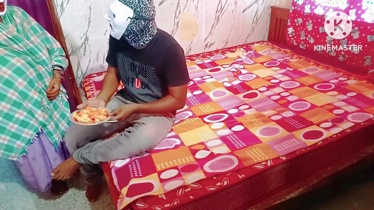 Tamil Housewife Caught Her Brother in Law Who Use to Watch Her Secretly While Bathing Then He Seduced Her -full Tamil Audio