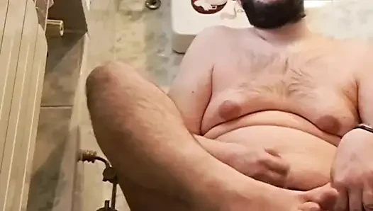 Tuvalette yalınayak