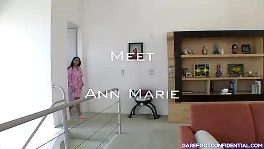 Treffen Sie Ann Marie Fußfetisch