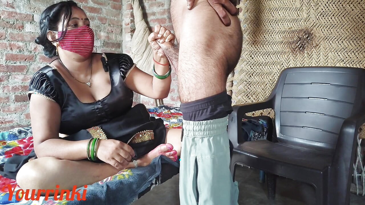 Loan ki kisst ke badle chut mili bhabhi ki