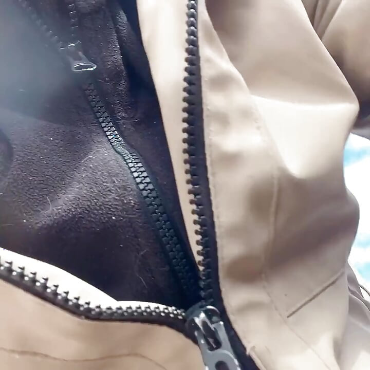 Go Outside Then Pissing Pussy Show up