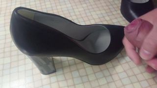 Cum on secretary leather high heels