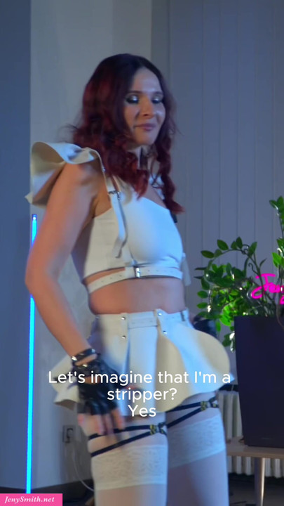 Playful snowflake. Full video only on JenySmith.net