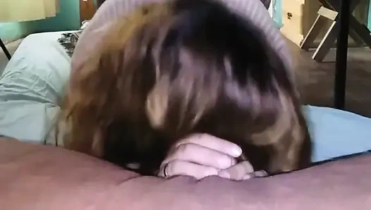 Aku merekam aku lagi asik pacarku pakai gaun pink