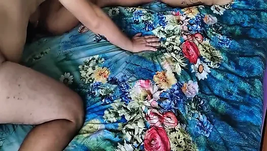 Üvey kız kardeşinin amına boşalma