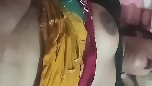 Jab desi bhabhi ko lagi chut me aag  part 1