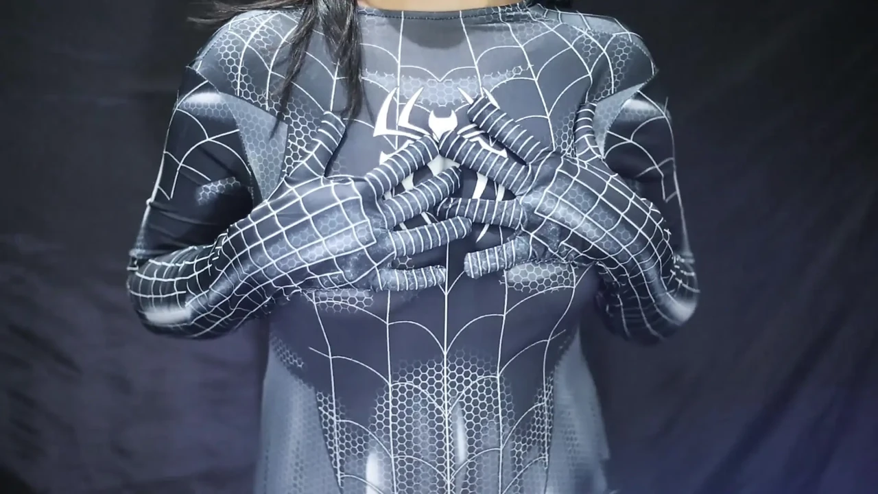 Spider-man's Cosplayer Is Going To Be A Villain, And His Pussy Is Really Wet Bokep Indo Viral