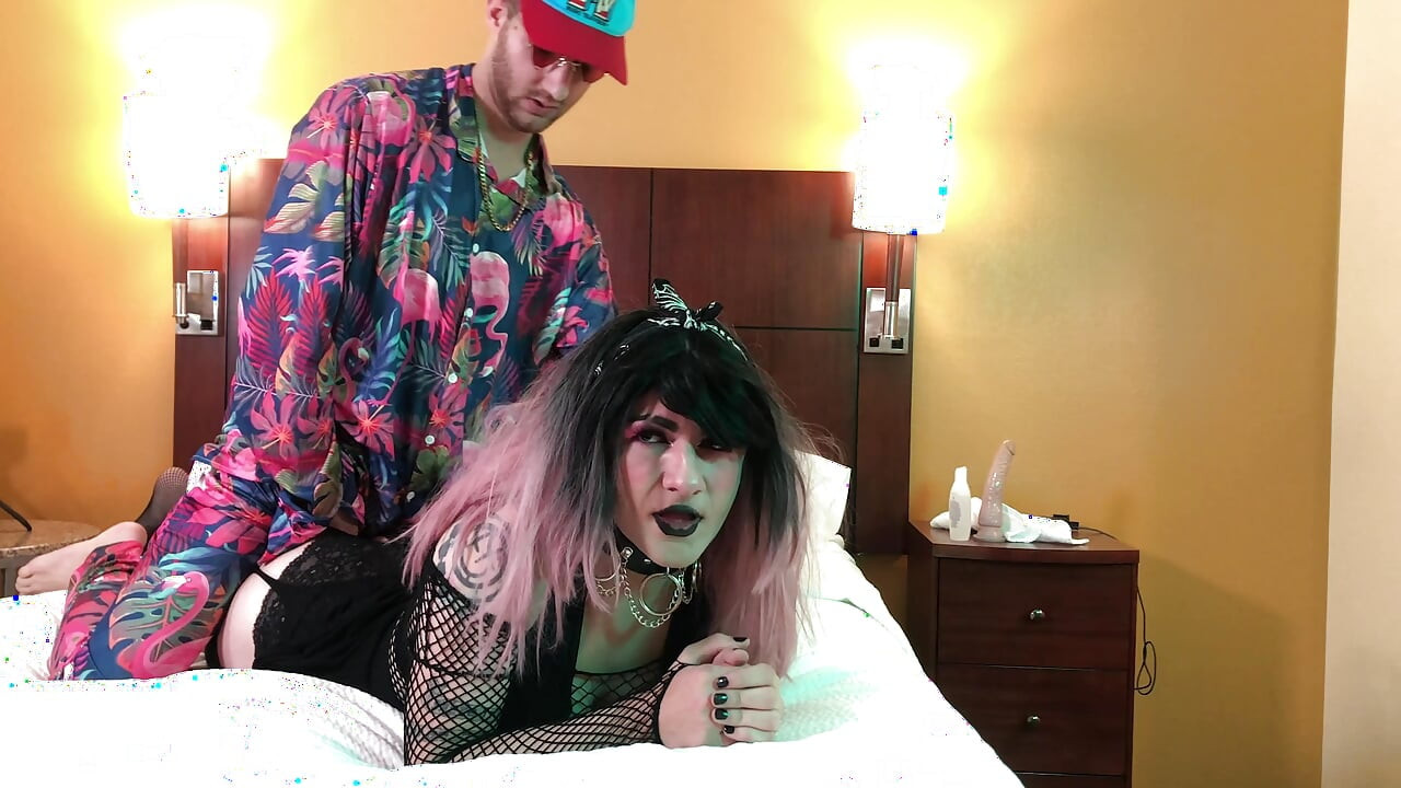 Rapper fute un travestit sexy - compilație 1