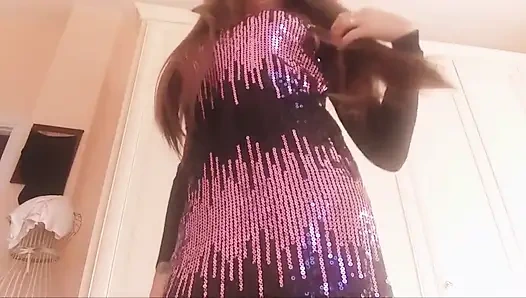 Ini adalah pesta yang luar biasa, tapi aku benar-benar harus pergi karena virus usus... Oh tidak! Mereka mendengarku!