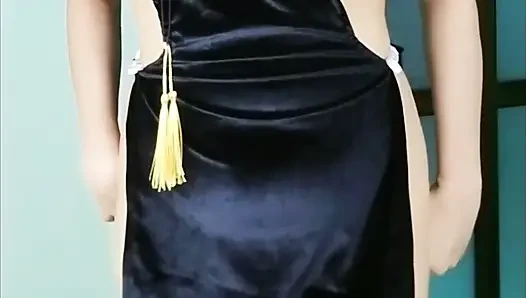 Geiles thai-mädchen masturbiert mit einem vibrator. RealThaisolo