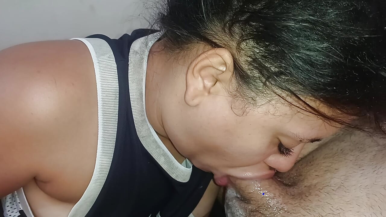 CUMSHOT SURPRESA NA BOQUINHA DA VADIA GULOSA
