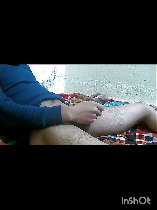 Mai apne mota land ko sahlaya