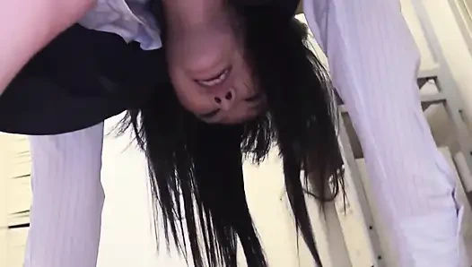 Dessous japanische szene-4, japanische sekretärin yui watanabe genießt ihre haarige muschi im büro