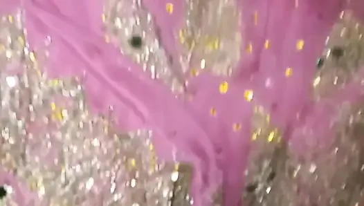 Desi pakistanische pathani ehefrau ruft ihren freund und fickt ihre muschi