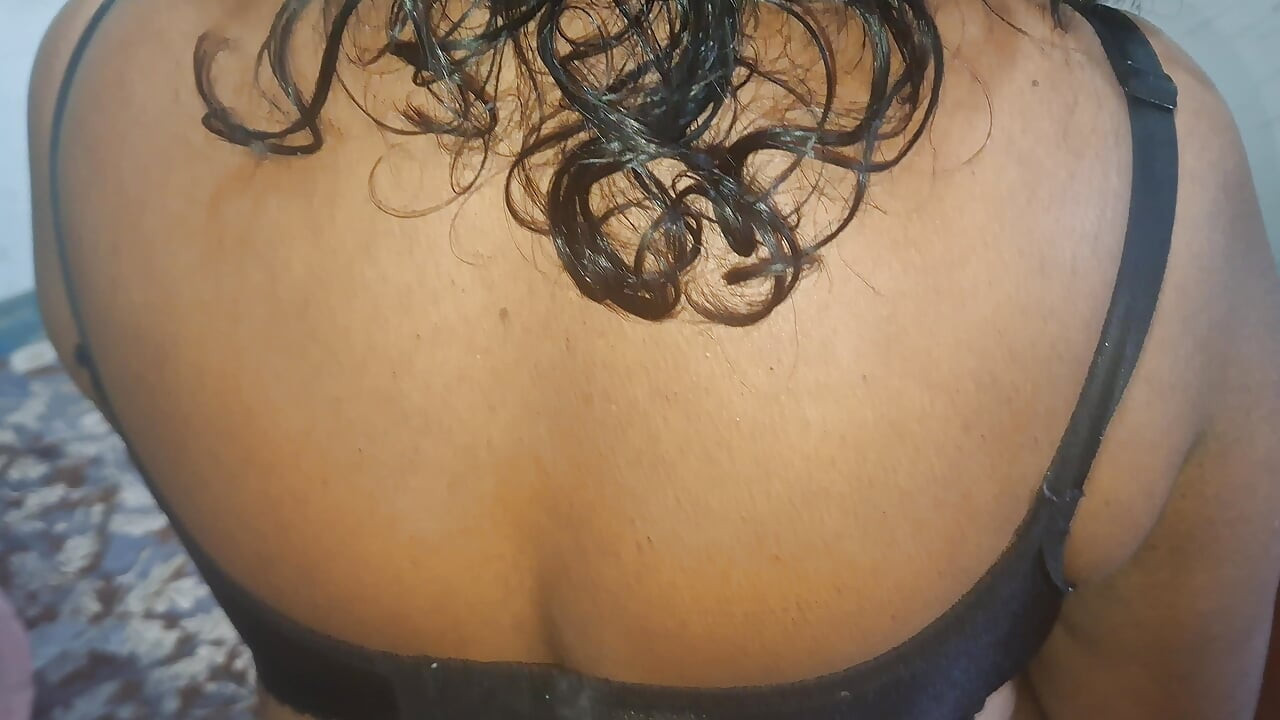 Tamil hot step aunty showing her body